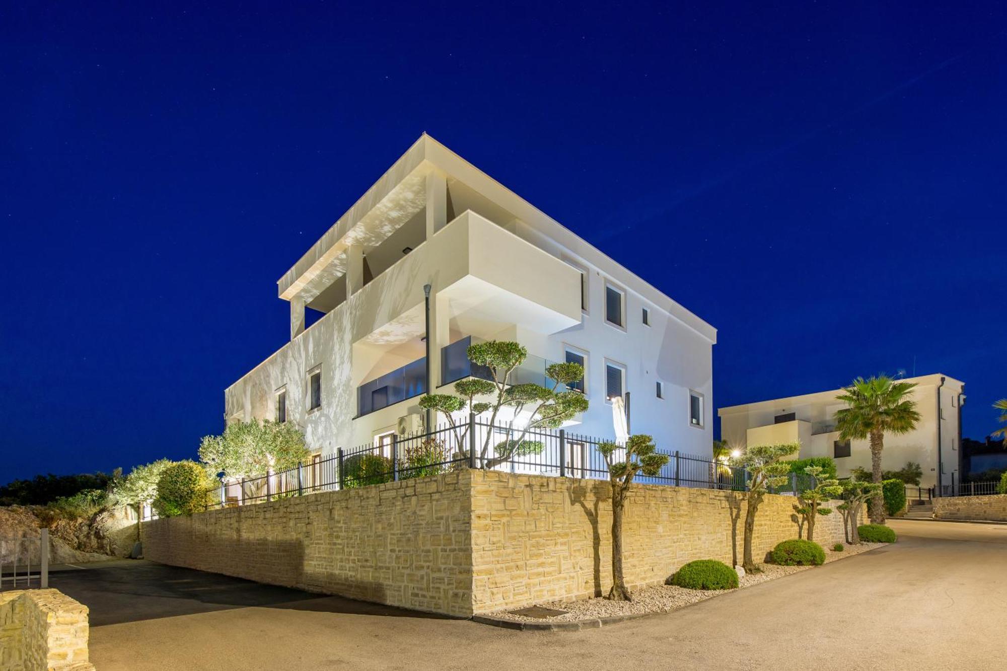 Luxury Apartment Hyperion With Private Pool And Garden ムルテル エクステリア 写真