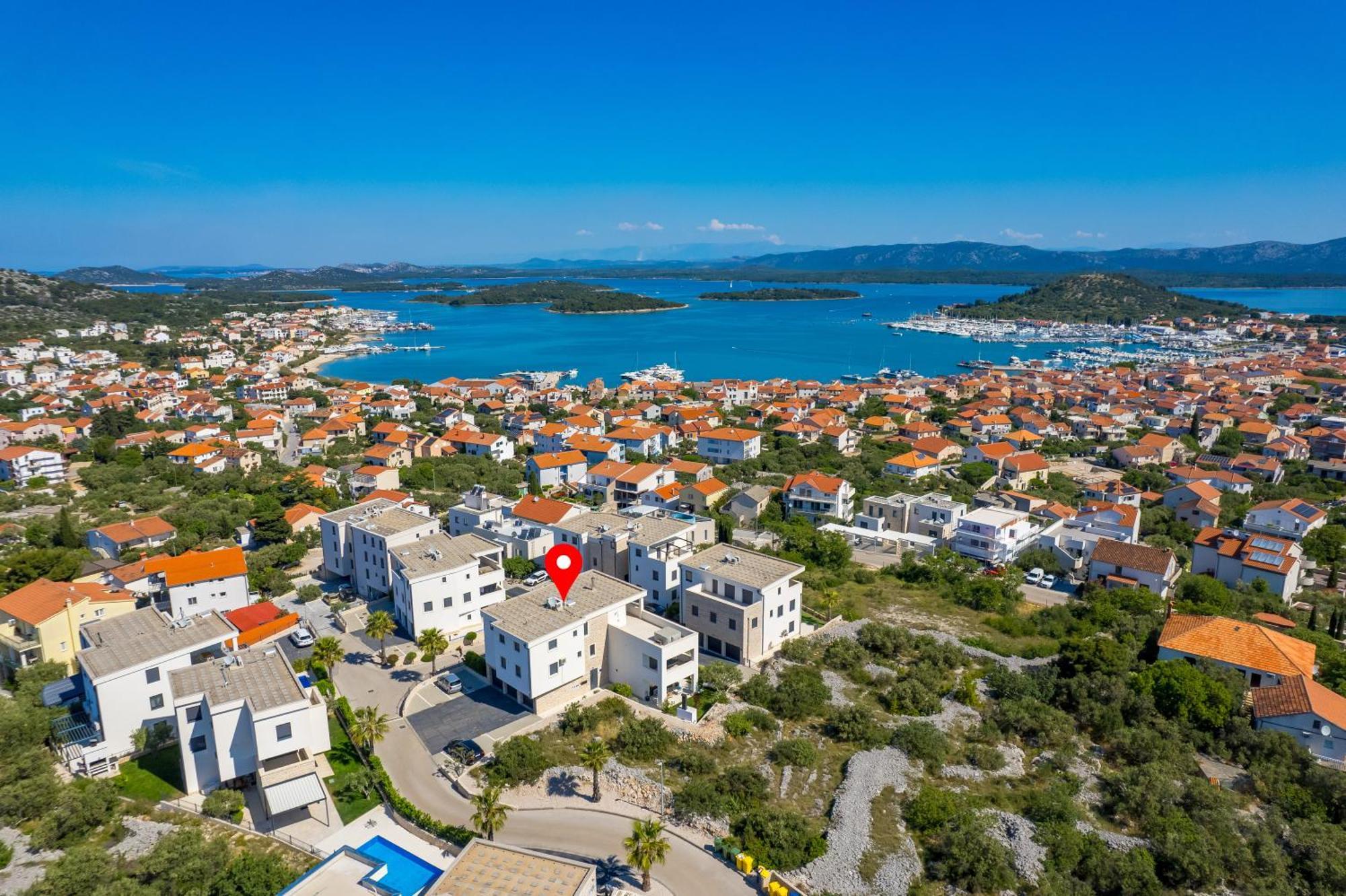 Luxury Apartment Hyperion With Private Pool And Garden ムルテル エクステリア 写真