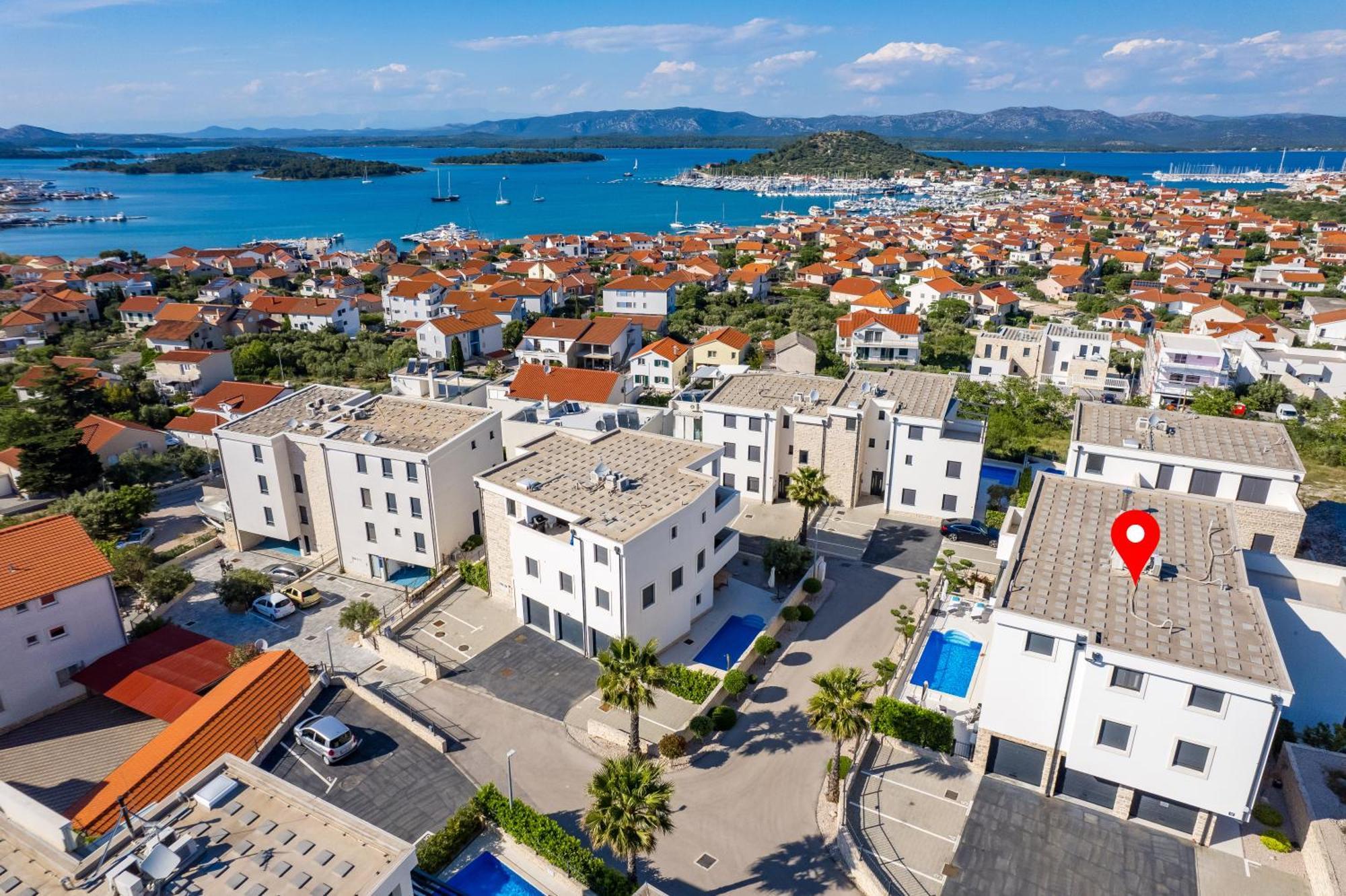 Luxury Apartment Hyperion With Private Pool And Garden ムルテル エクステリア 写真