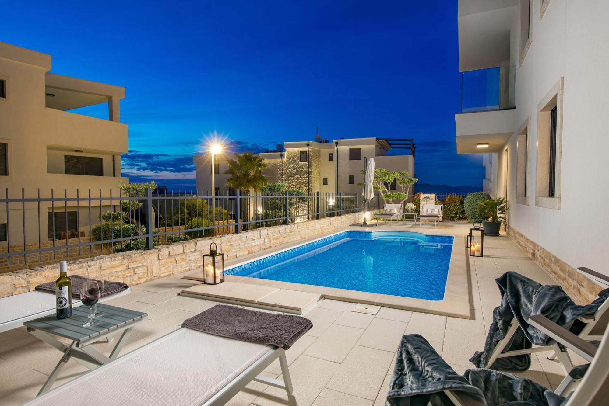 Luxury Apartment Hyperion With Private Pool And Garden ムルテル エクステリア 写真