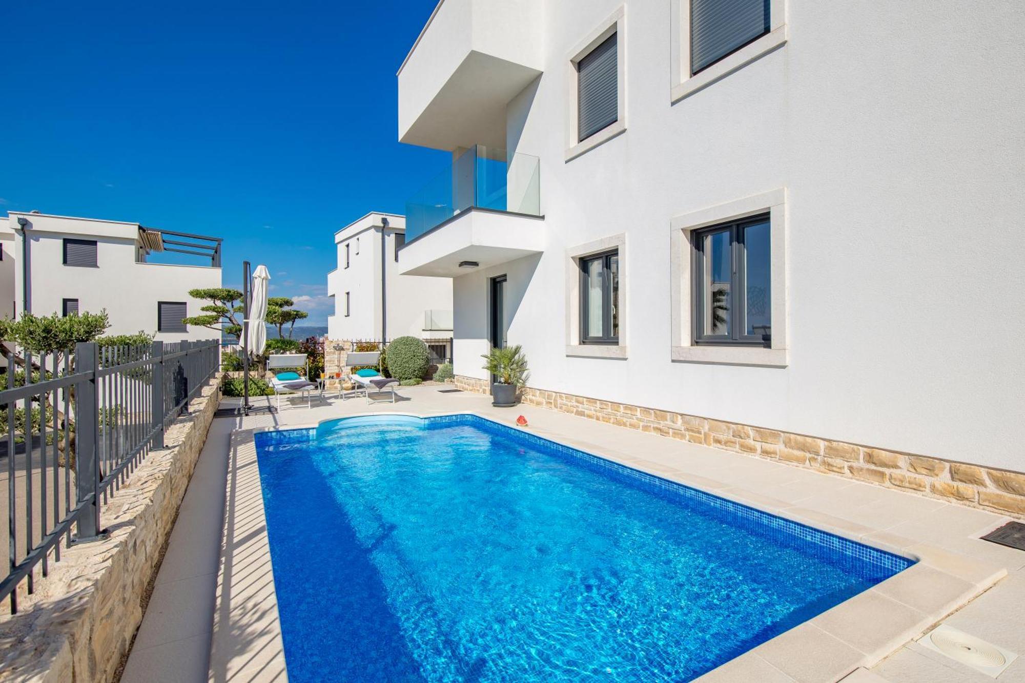 Luxury Apartment Hyperion With Private Pool And Garden ムルテル エクステリア 写真